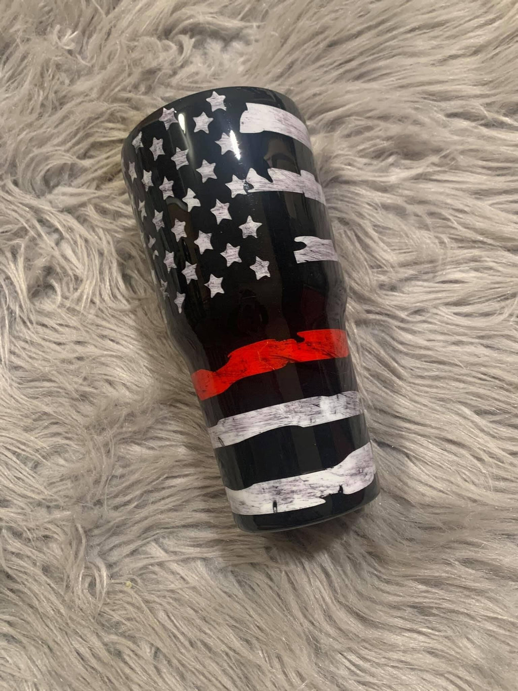 Thin red line tumbler